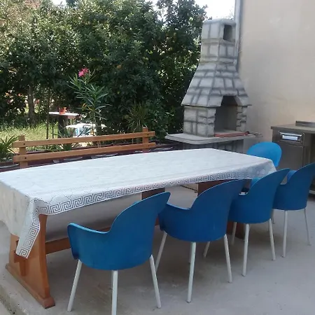 Διαμέρισμα Mirjana Fažana